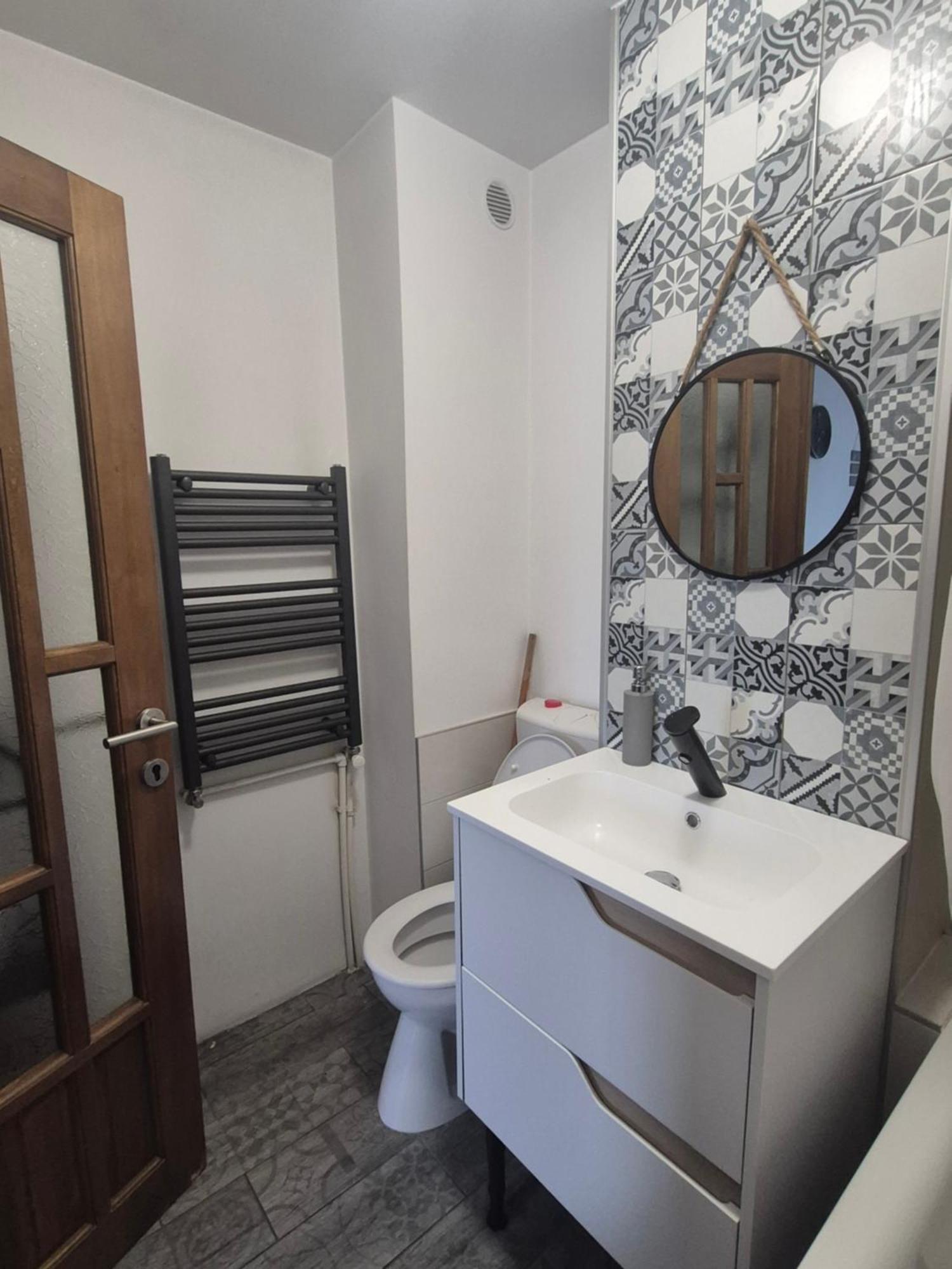 Dream Studio Petroşani Екстериор снимка